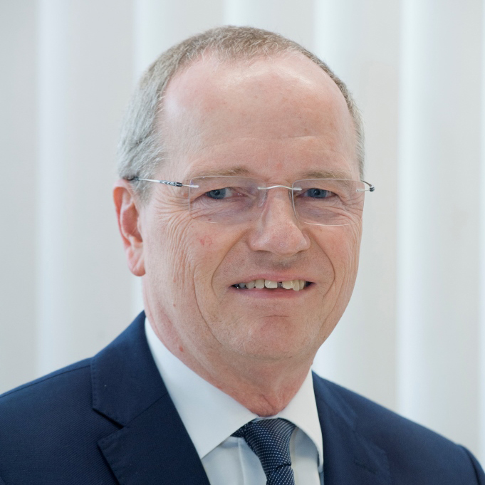This image shows Prof. Dr.-Ing. Hansgeorg Binz
